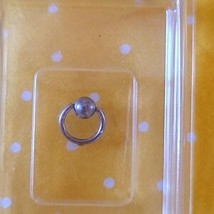 ✨️Unisex Hypoallergenic Eye or Ear Ring NWOT✨️